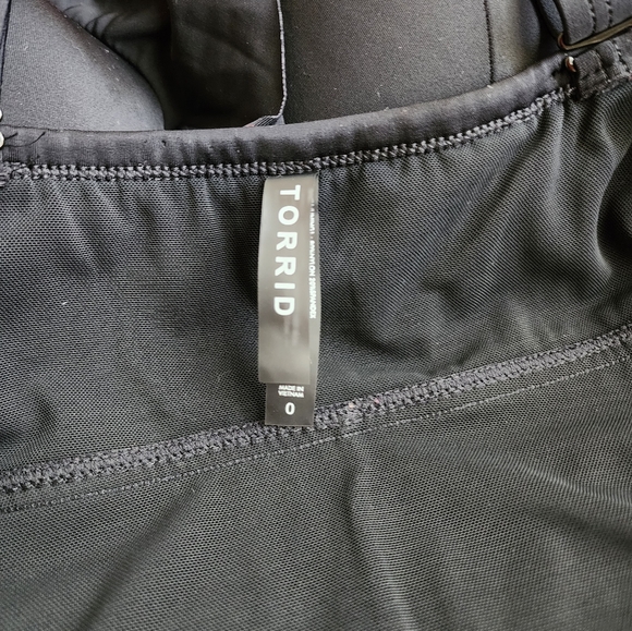 Torrid size 0 ruffle off shoulder swimsuit - Picture 8 of 12